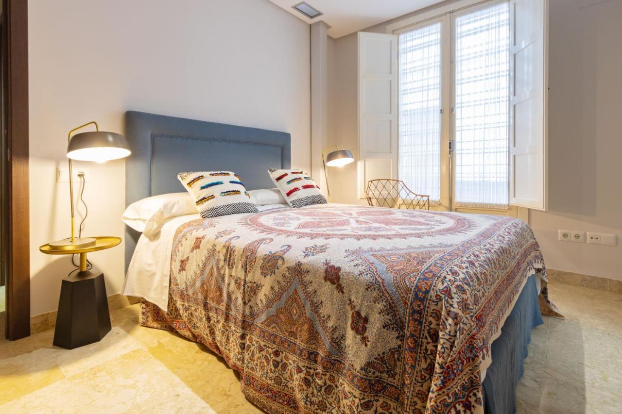 Апартаменты Alkazar Gardens Old Town 6 Pax Севилья Экстерьер фото